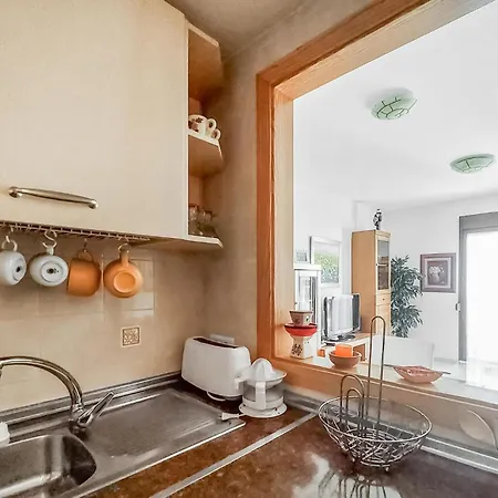 公寓 2 Bedroom Beautiful In *