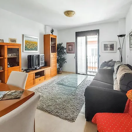 公寓 2 Bedroom Beautiful In 丰希罗拉