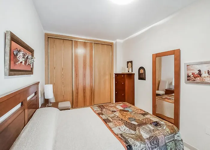 Appartamento 2 Bedroom Beautiful In *