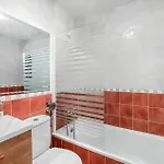 2 Bedroom Beautiful In
