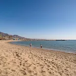 Apartment 2 Bedroom Beautiful In