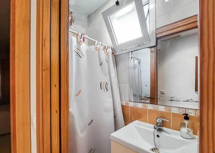 Appartement 2 Bedroom Beautiful In