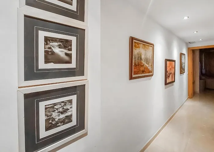 2 Bedroom Beautiful In フエンヒロラ